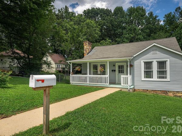 31 Tremont Street , Marion, NC 28752