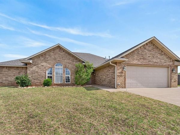 1828 Caribou Circle, Altus, OK 73521