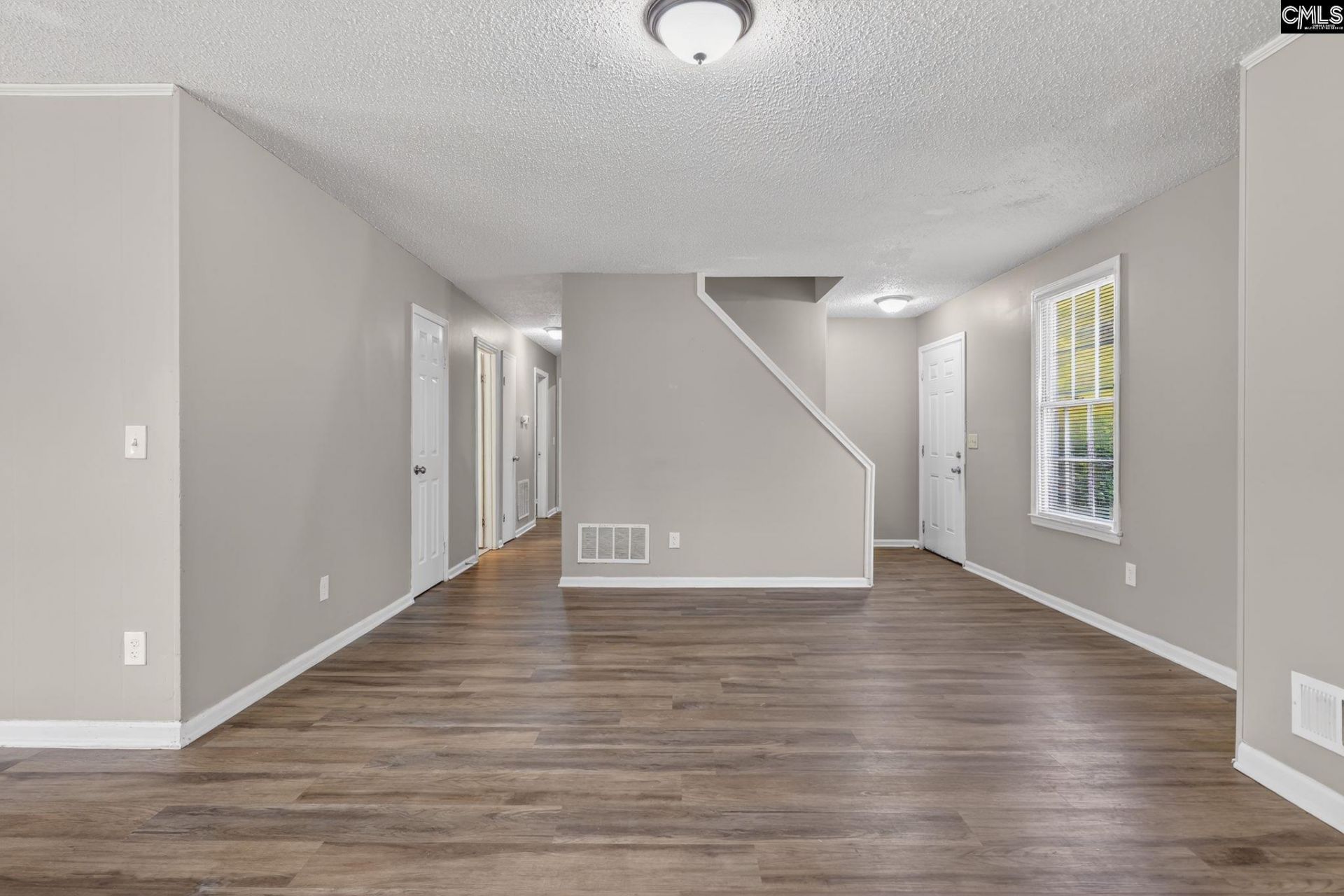 105 Quail Creek Drive  Photo 5