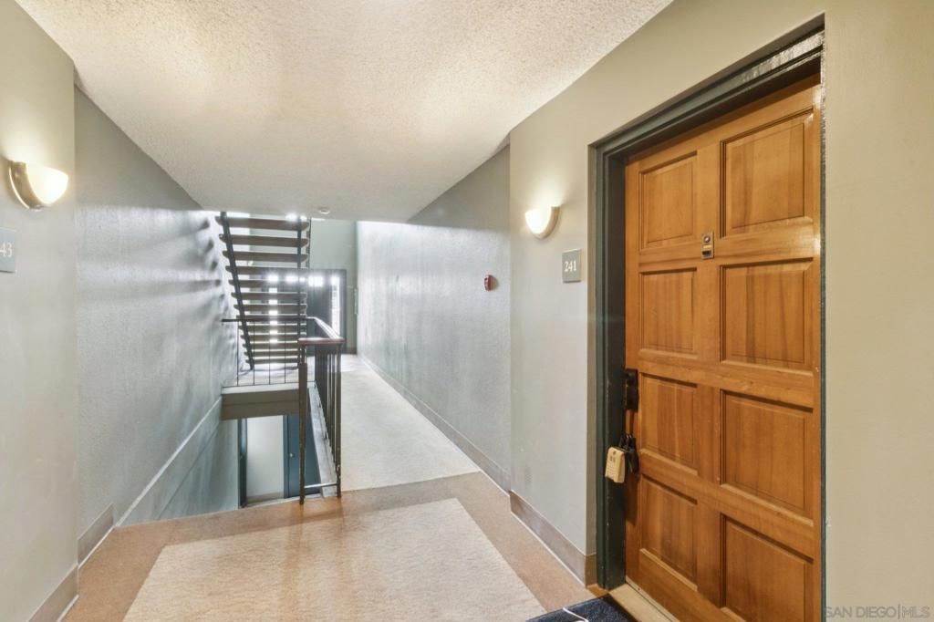 2382 Hosp Way, Unit 241, Carlsbad, CA 92008 Main Photo