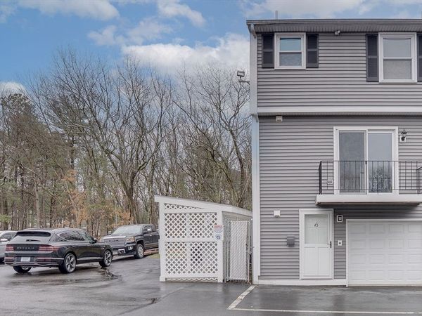 1215 Pawtucket Blvd, Unit 45, Lowell, MA 01854