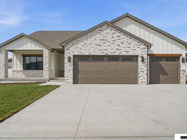 9515 Breashears Street , Lincoln, NE 68516