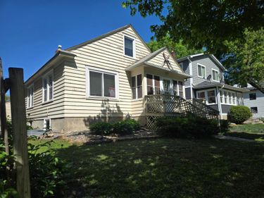 1049 23rd Avenue SE, Minneapolis, MN 55414