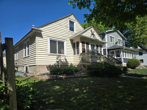 1049 23rd Avenue SE, Minneapolis, MN 55414
