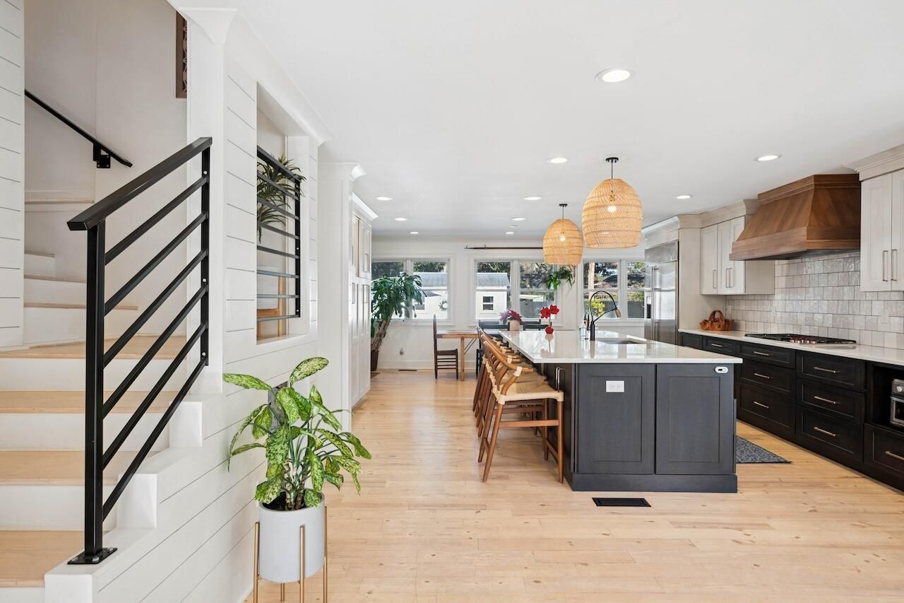 1018 Chambers Lane Photo 11