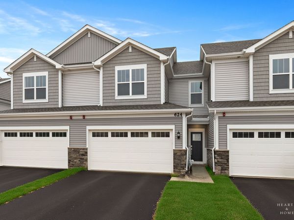 624 Cassia Court , Unit none, Crystal Lake, IL 60012