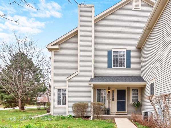 350 Windsor Court , Unit B, South Elgin, IL 60177