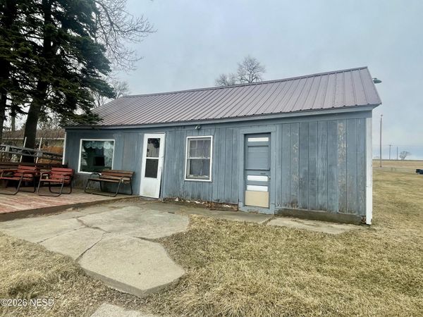 1346 LYNWOOD DRIVE, Watertown, SD 57201