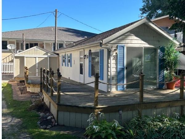 92 Rohr Street , Unit #3, Arnolds Park, IA 51331