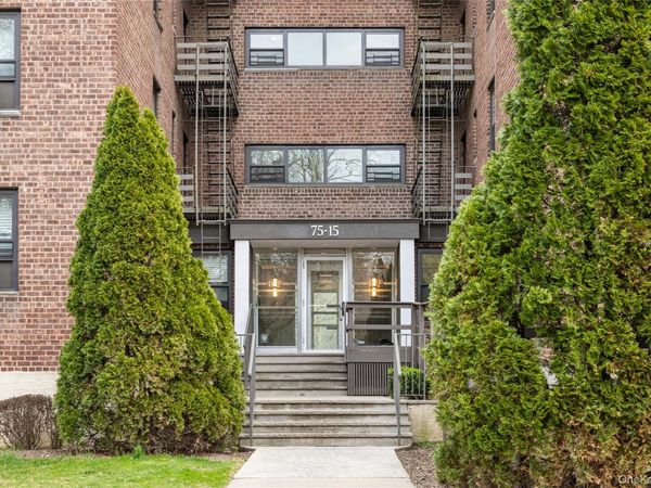 75-15 210th Street, Unit 6C, Oakland Gardens, NY 11364