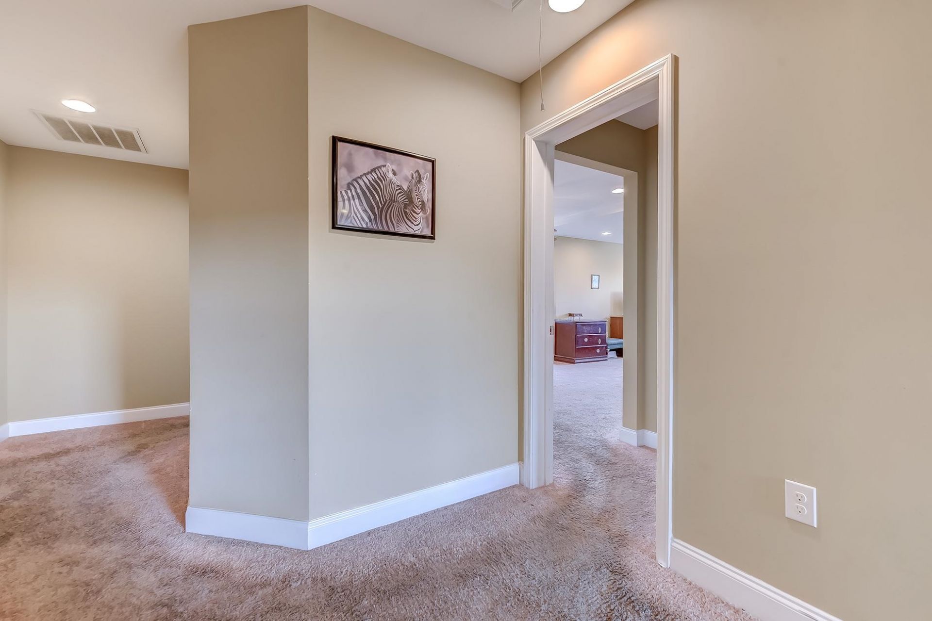 5353 Grosseto Way Photo 25