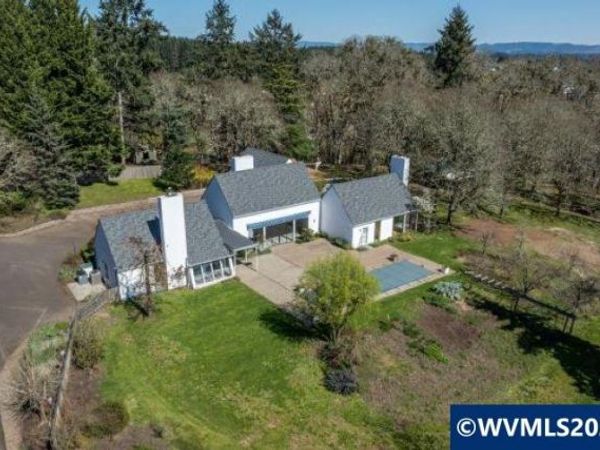 3251 SW Redmond Hill Rd, McMinnville, OR 97128