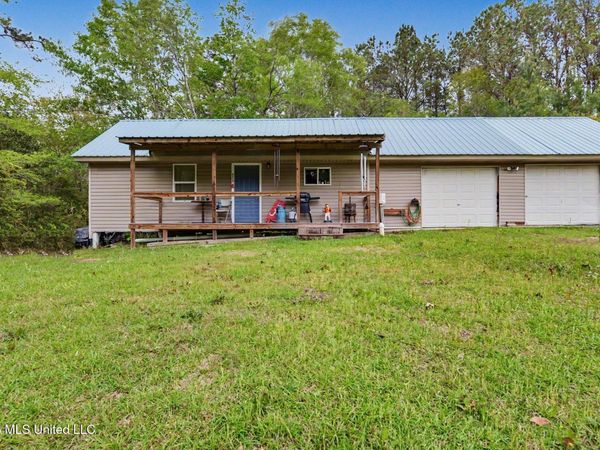 20499 Twin Lakes Drive, Saucier, MS 39574