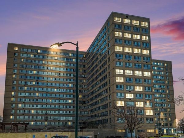 8900 E Jefferson Avenue, Detroit, MI 48214