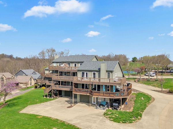 9547 S Harbour Pointe Drive, Bloomington, IN 47401