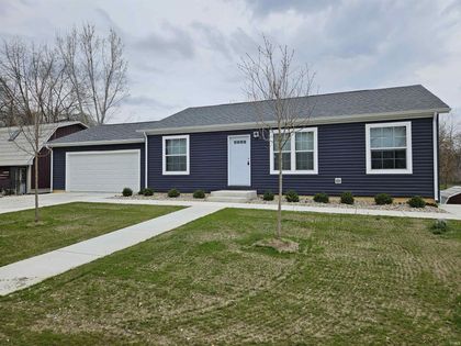 3650 S Shirey Drive Mentone, IN 46539