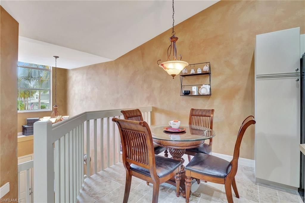 2103 Tama Cir, Unit 202, Naples, FL 34112 Photo