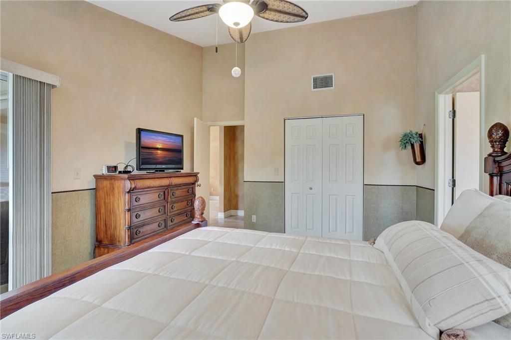 2103 Tama Cir, Unit 202, Naples, FL 34112 Photo