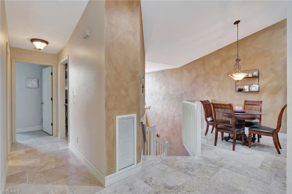 2103 Tama Cir, Unit 202, Naples, FL 34112 Photo