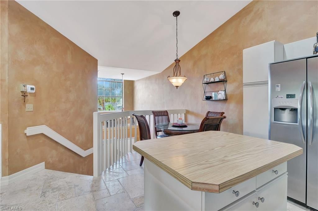 2103 Tama Cir, Unit 202, Naples, FL 34112 Photo