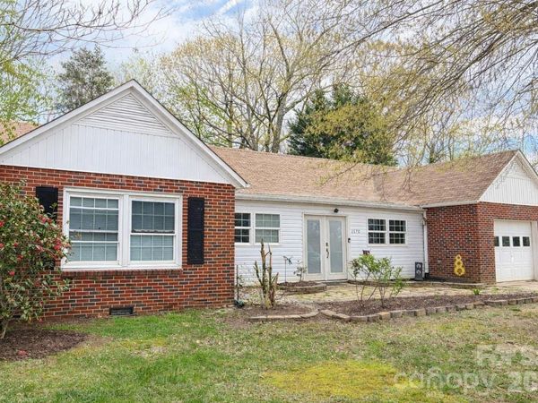 2670 N Olivers Road, Newton, NC 28658