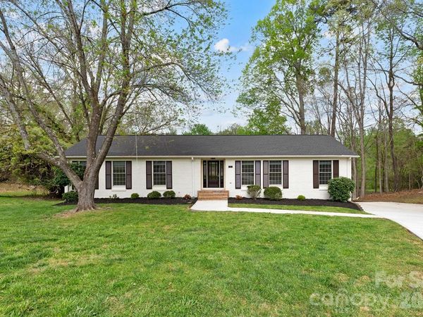 100 Chadmore Drive, Charlotte, NC 28270