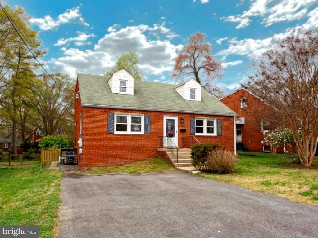6504 BALTIMORE, HYATTSVILLE, MD 20782