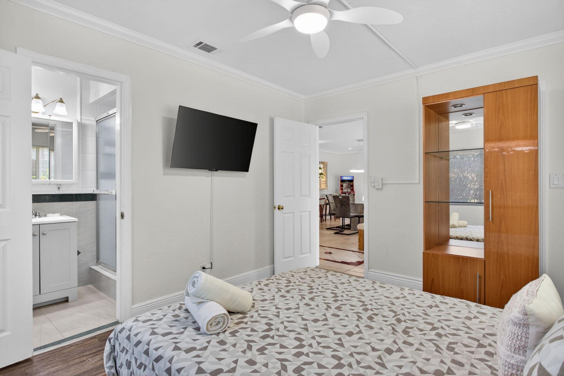 2101 NE 25th Street, Wilton Manors, FL 33305 Photo