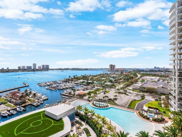 220 Lake Shore Drive, Unit 1415, Lake Park, FL 33403