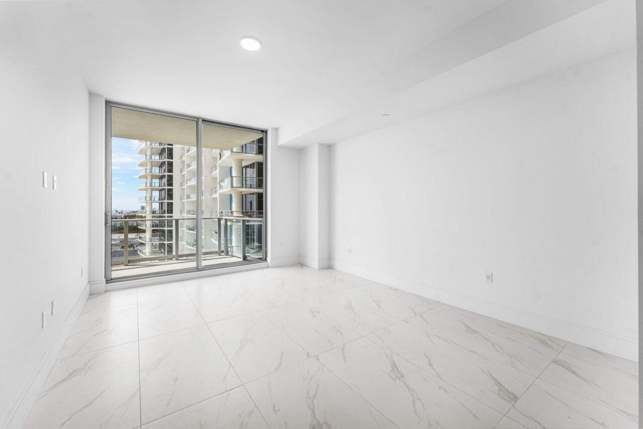 220 Lake Shore Drive, Unit 1415, Lake Park, FL 33403 Photo