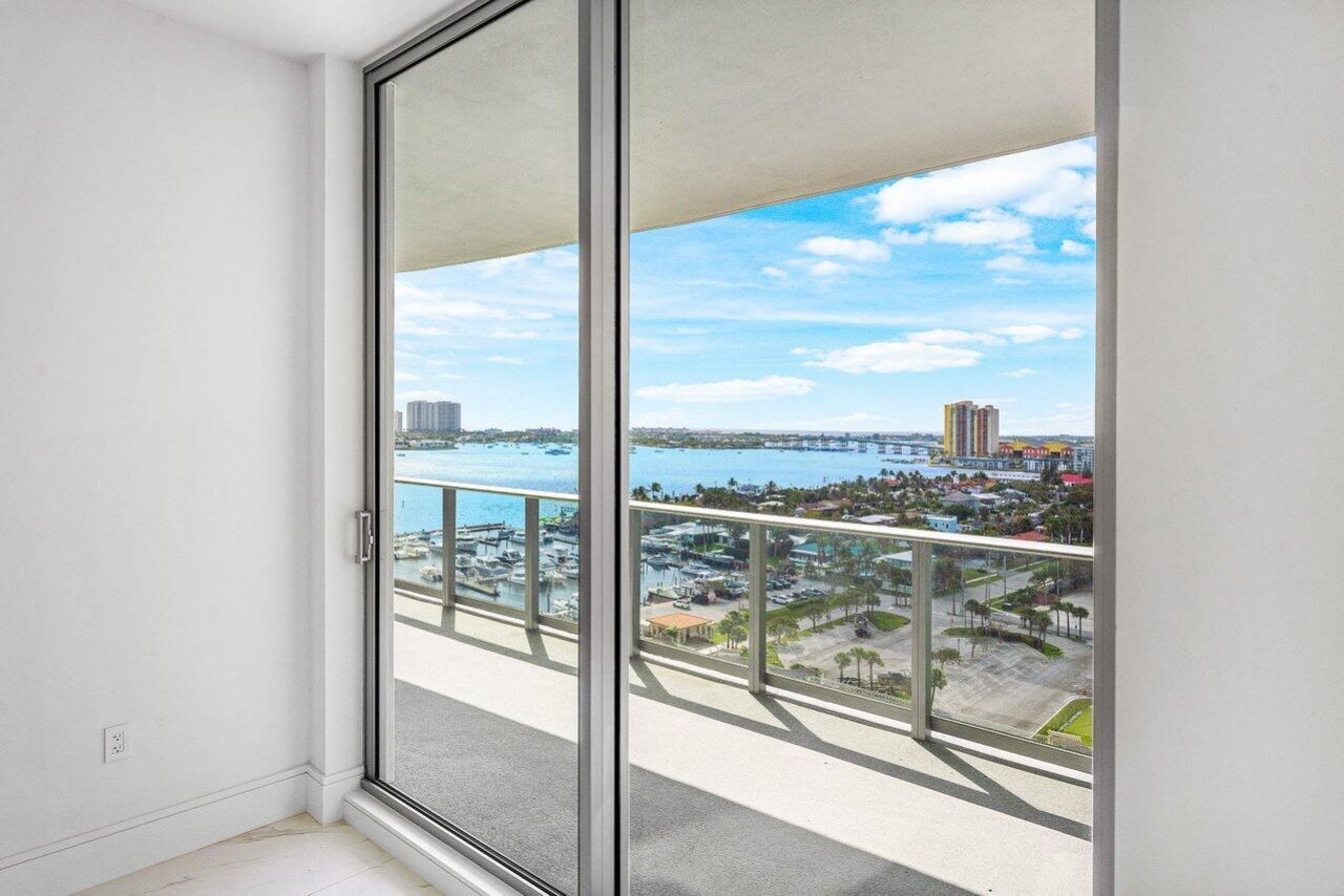 220 Lake Shore Drive, Unit 1415, Lake Park, FL 33403 Photo