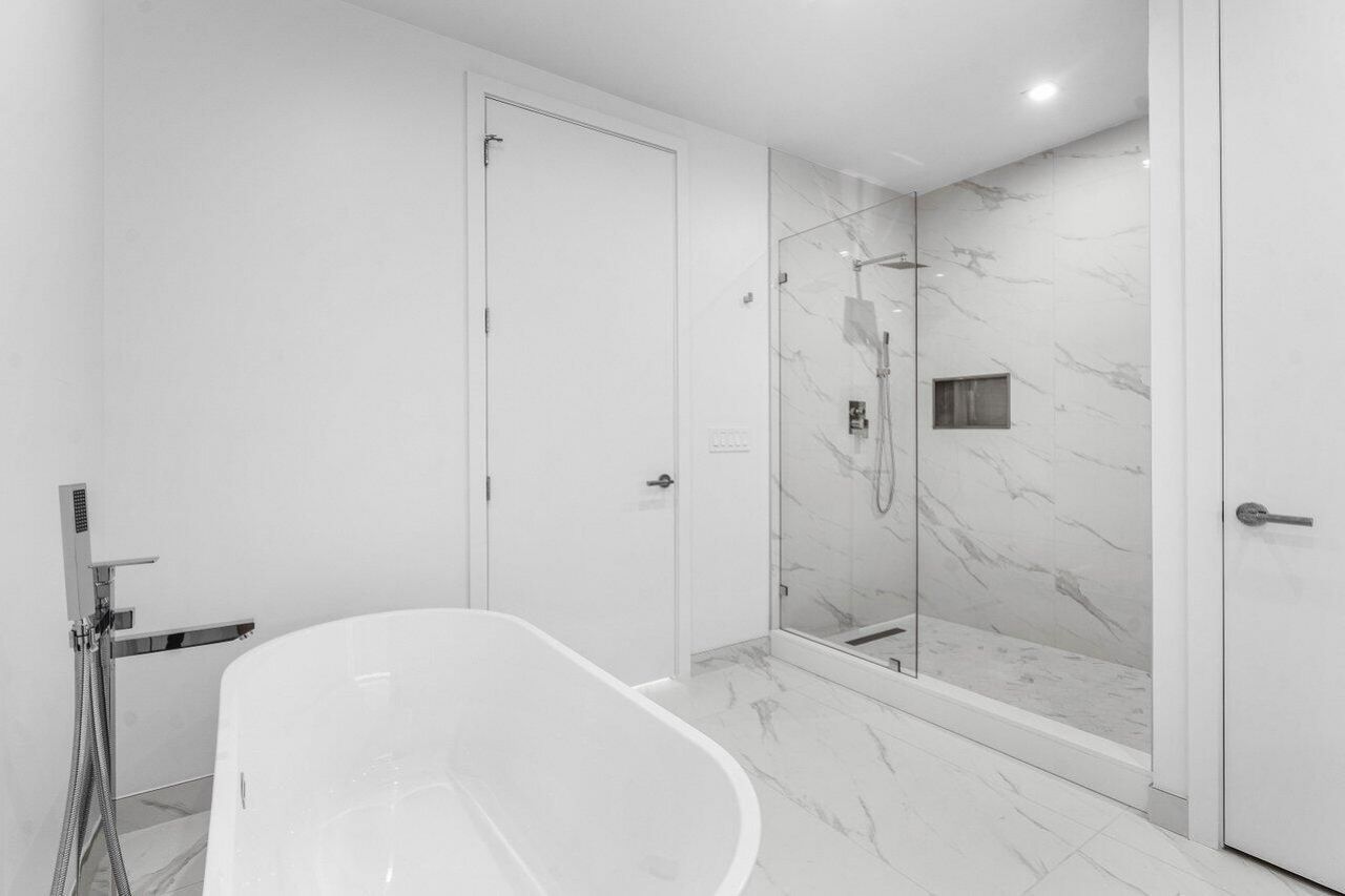 220 Lake Shore Drive, Unit 1415, Lake Park, FL 33403 Photo