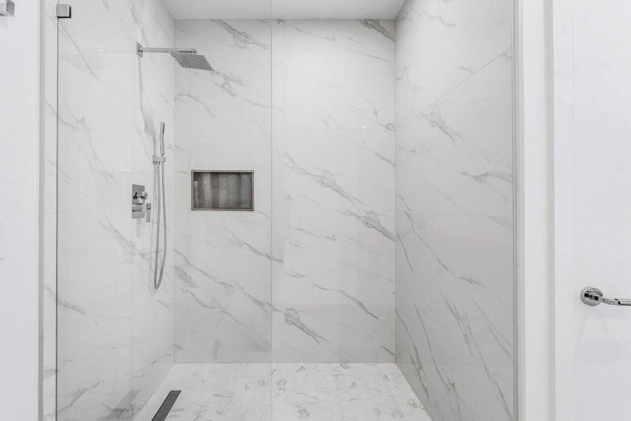 220 Lake Shore Drive, Unit 1415, Lake Park, FL 33403 Photo