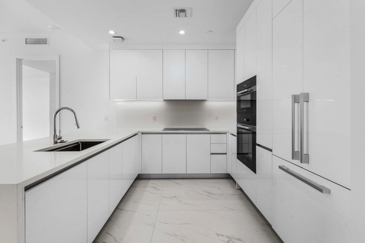 220 Lake Shore Drive, Unit 1415, Lake Park, FL 33403 Photo