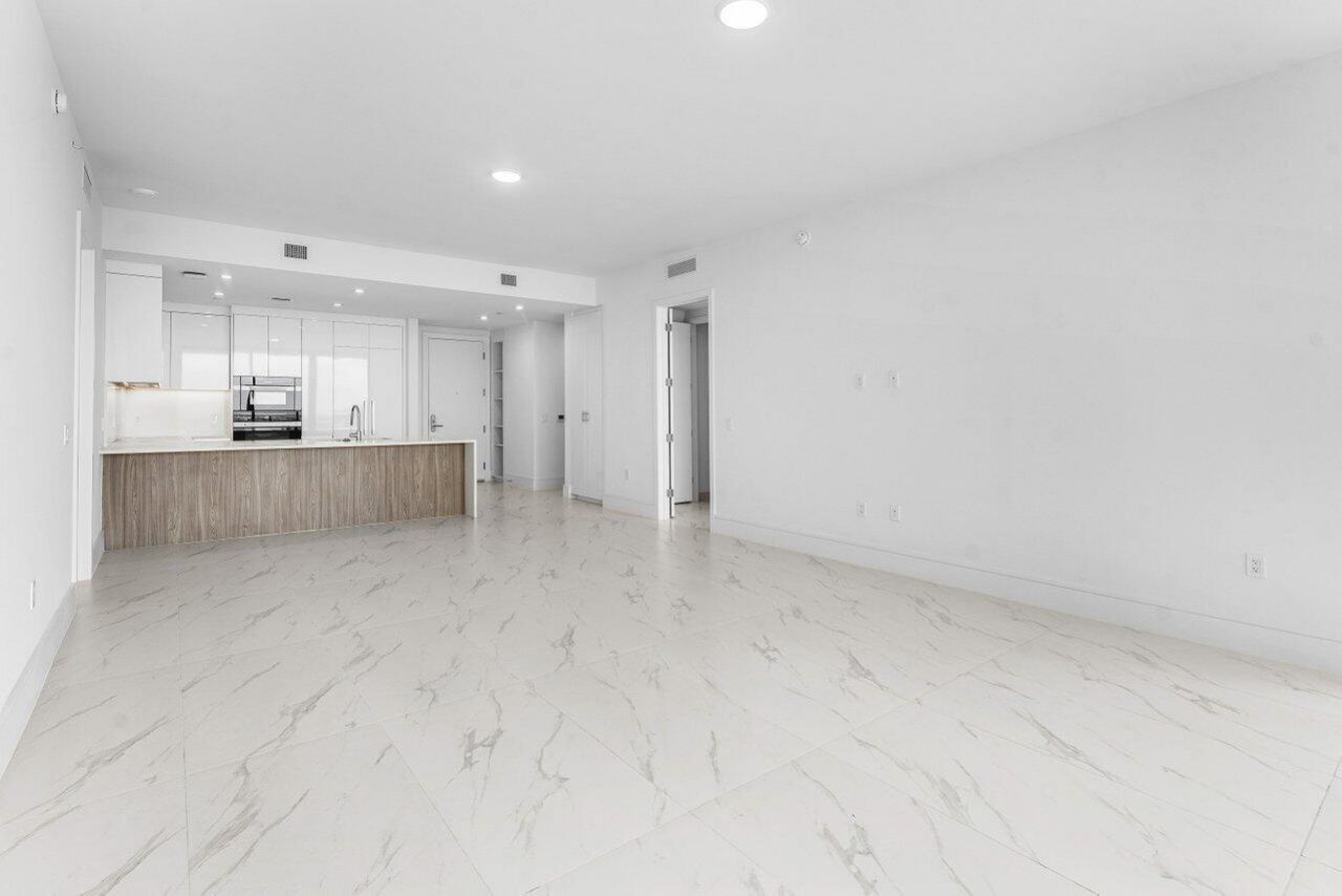 220 Lake Shore Drive, Unit 1415, Lake Park, FL 33403 Photo