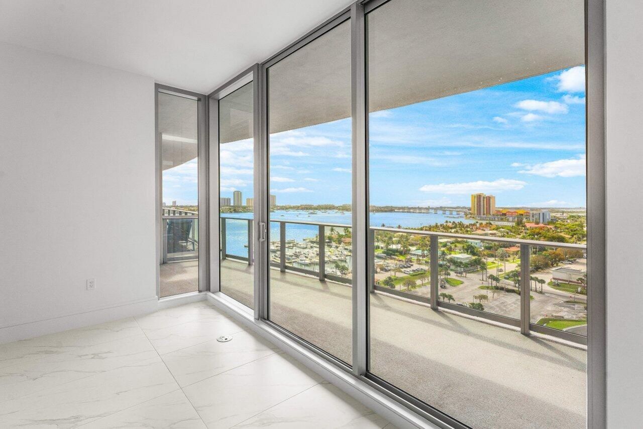 220 Lake Shore Drive, Unit 1415, Lake Park, FL 33403 Photo