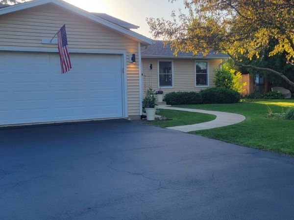 1613 Fairway Lane, Naperville, IL 60565