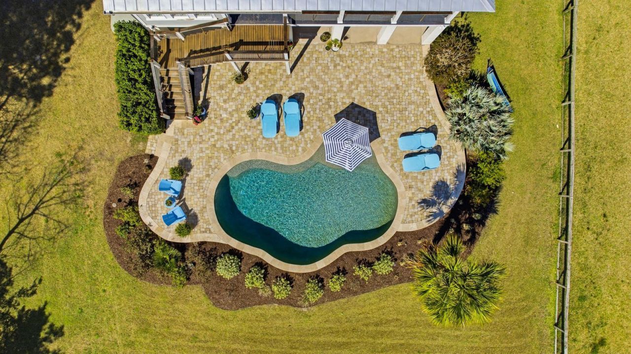 7539 Ladys Secret Lane Photo 6