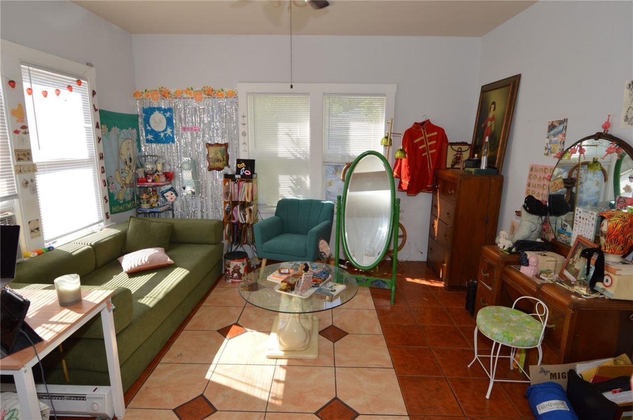 2800 Dartmouth Avenue N, Saint Petersburg, FL 33713 Photo