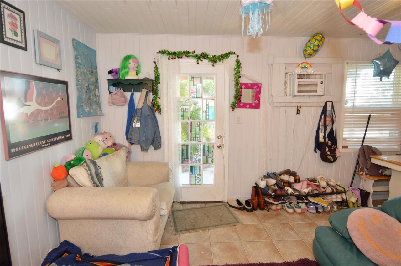 2800 Dartmouth Avenue N, Saint Petersburg, FL 33713 Photo