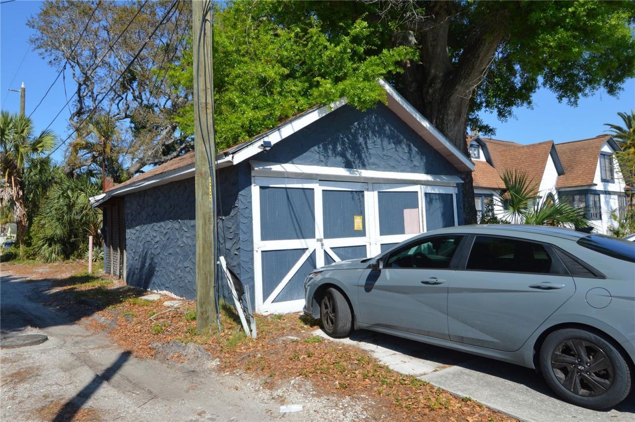 2800 Dartmouth Avenue N, Saint Petersburg, FL 33713 Photo