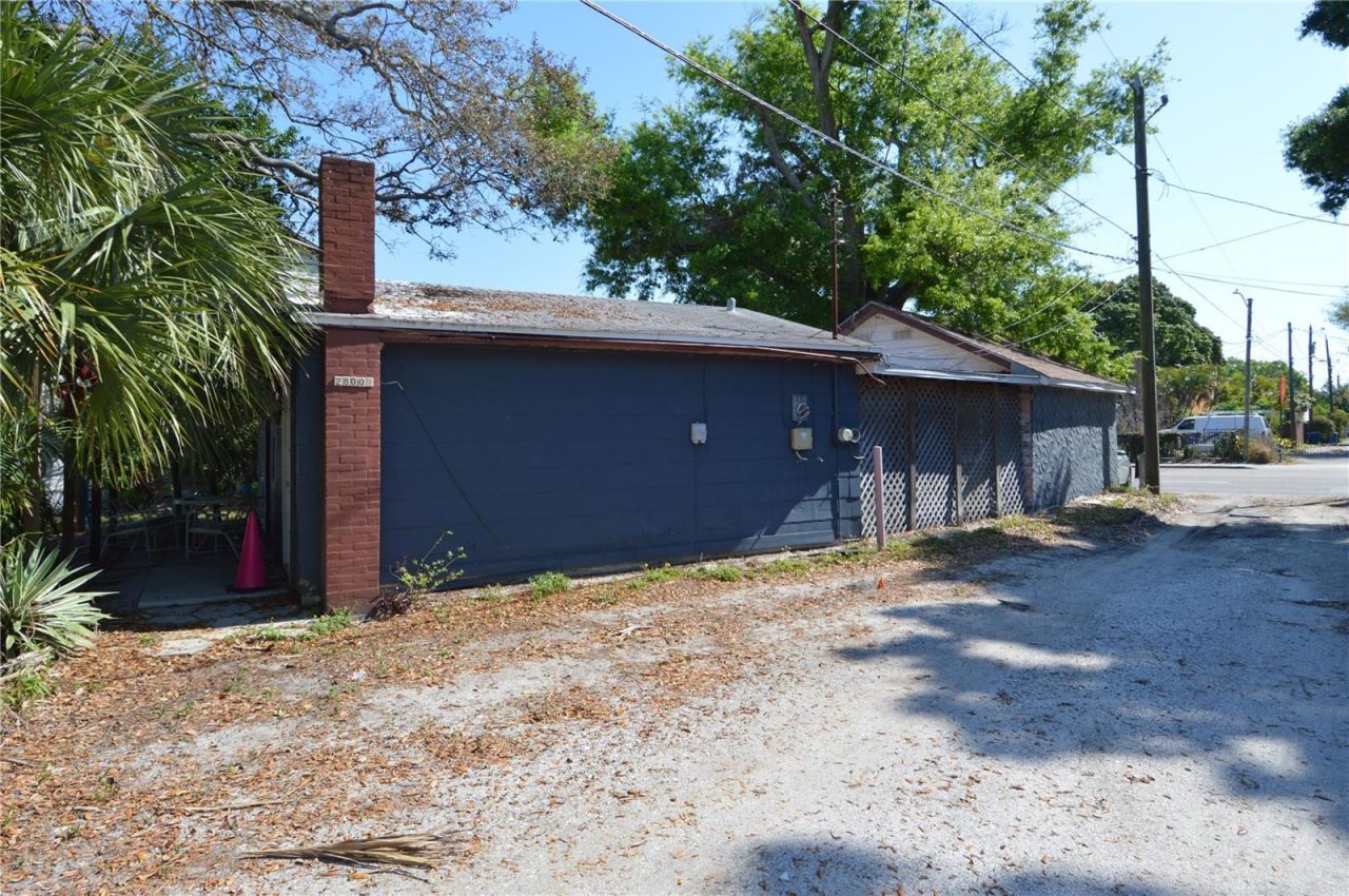 2800 Dartmouth Avenue N, Saint Petersburg, FL 33713 Photo