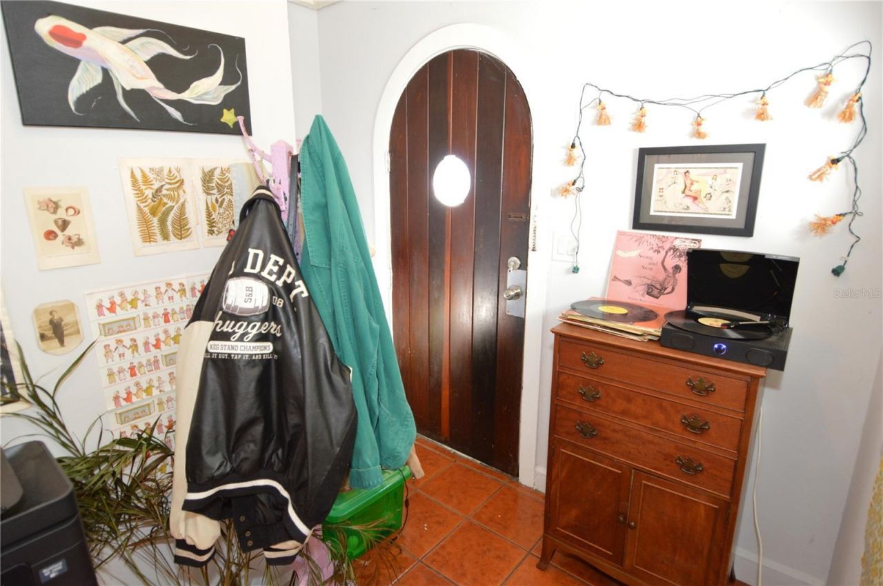 2800 Dartmouth Avenue N, Saint Petersburg, FL 33713 Photo