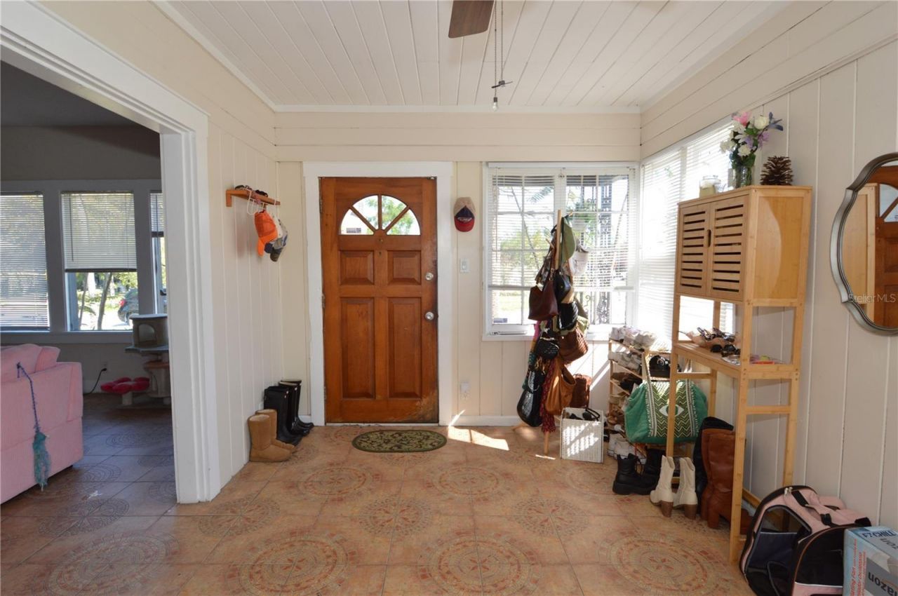 2800 Dartmouth Avenue N, Saint Petersburg, FL 33713 Photo