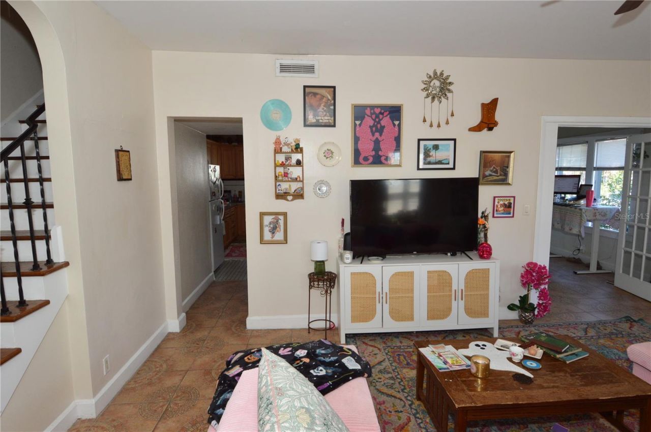 2800 Dartmouth Avenue N, Saint Petersburg, FL 33713 Photo