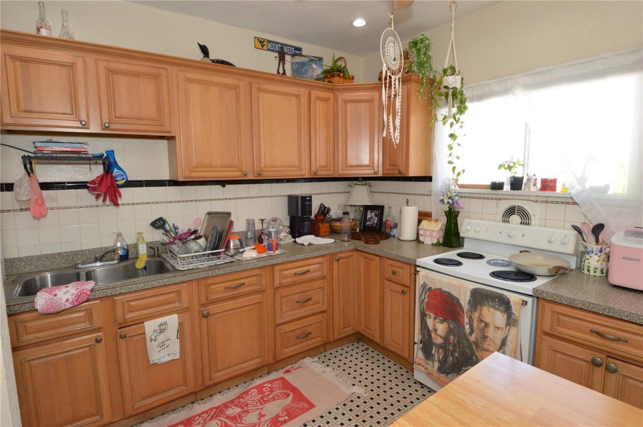 2800 Dartmouth Avenue N, Saint Petersburg, FL 33713 Photo