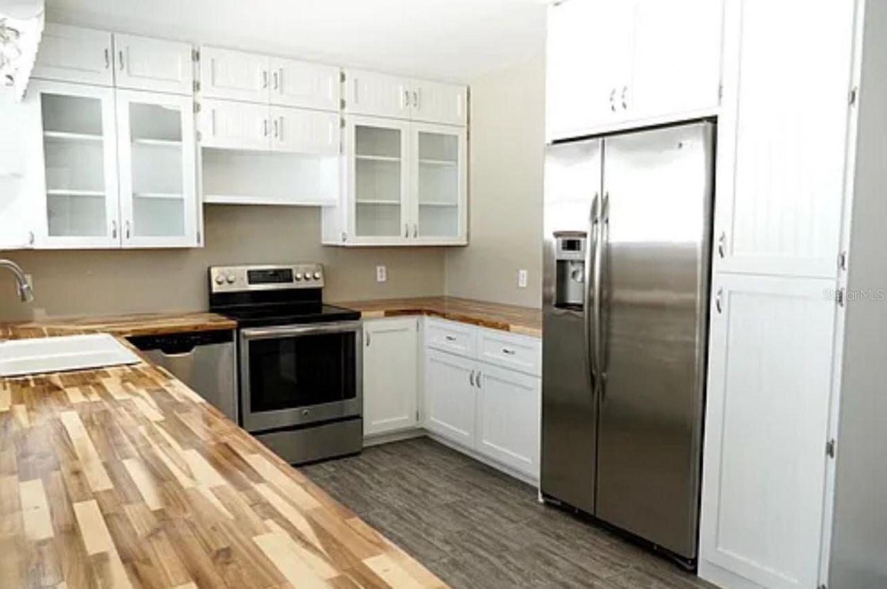 1761 Siesta Drive , Sarasota, FL 34239 Photo