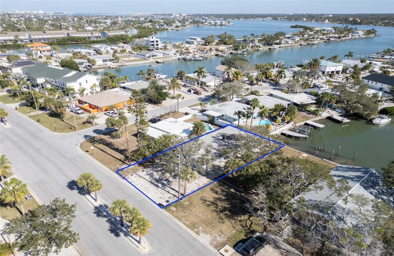 717 E Gulf Boulevard, Unit 1, Indian Rocks Beach, FL 33785 Photo