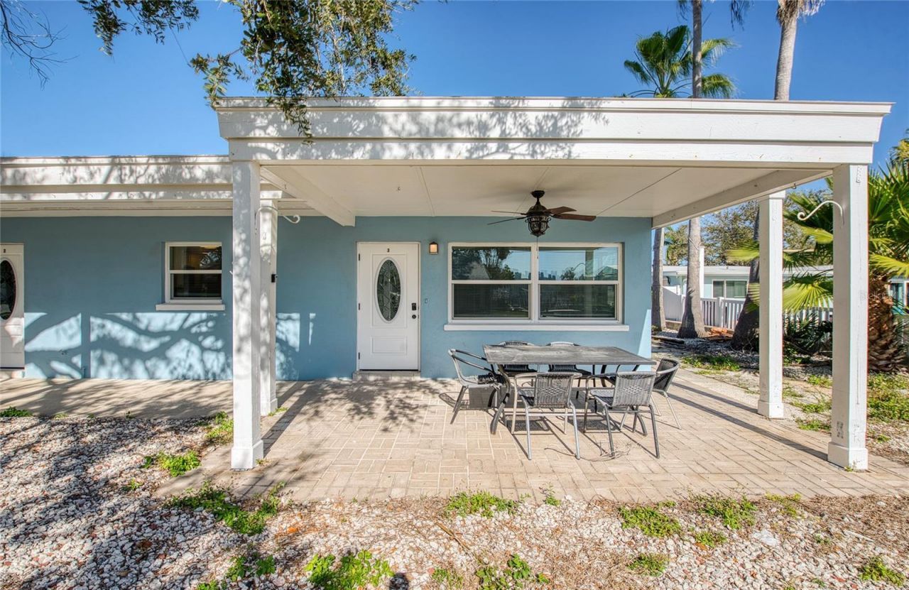 717 E Gulf Boulevard, Unit 1, Indian Rocks Beach, FL 33785 Photo