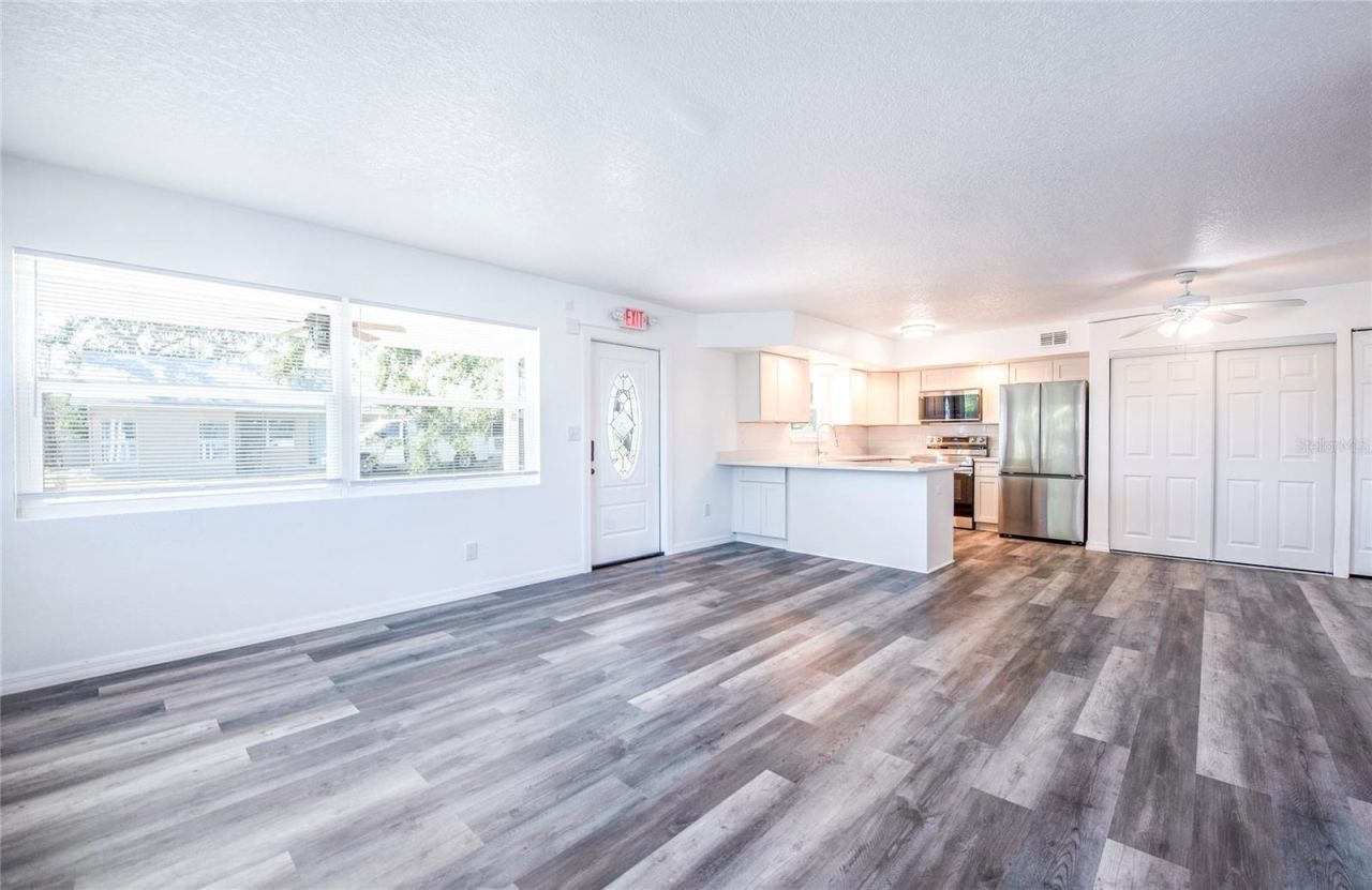 717 E Gulf Boulevard, Unit 1, Indian Rocks Beach, FL 33785 Photo